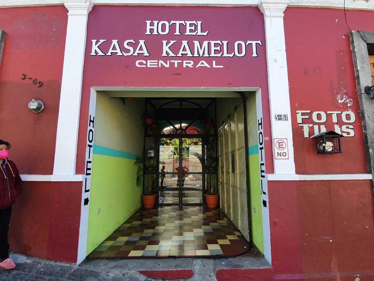 Hotel Kasa Kamelot Central 케트살테낭고 외부 사진